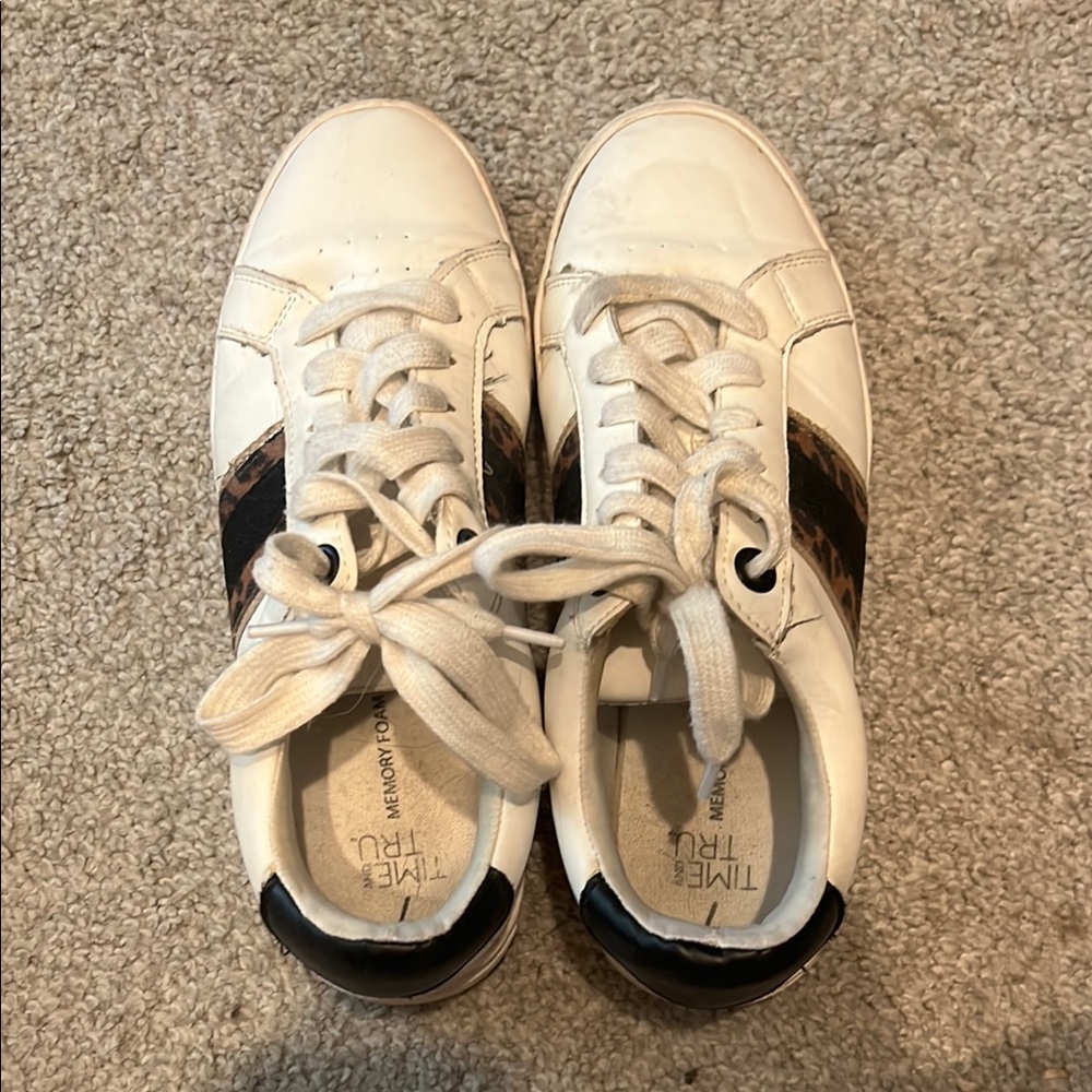 Time and Tru White Sneakers with Black Accents